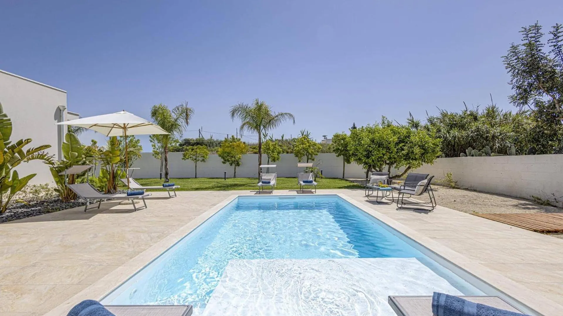 Villa Andromeda By Villa Plus Santa Maria Del Focallo